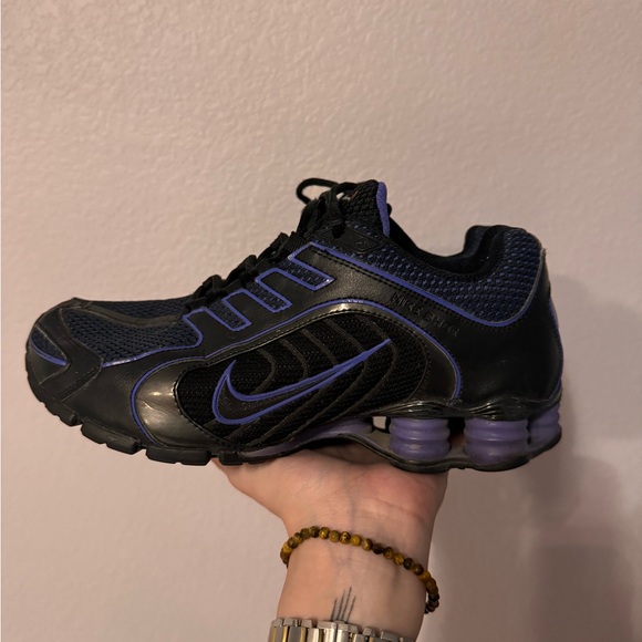 Nike - Picture 2 of 7